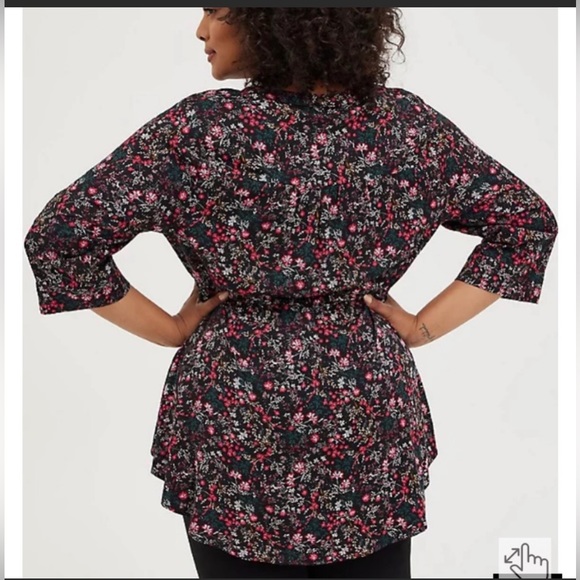 Torrid Babydoll Stretch Challis Zip-Front Tunic Top - Picture 2 of 10